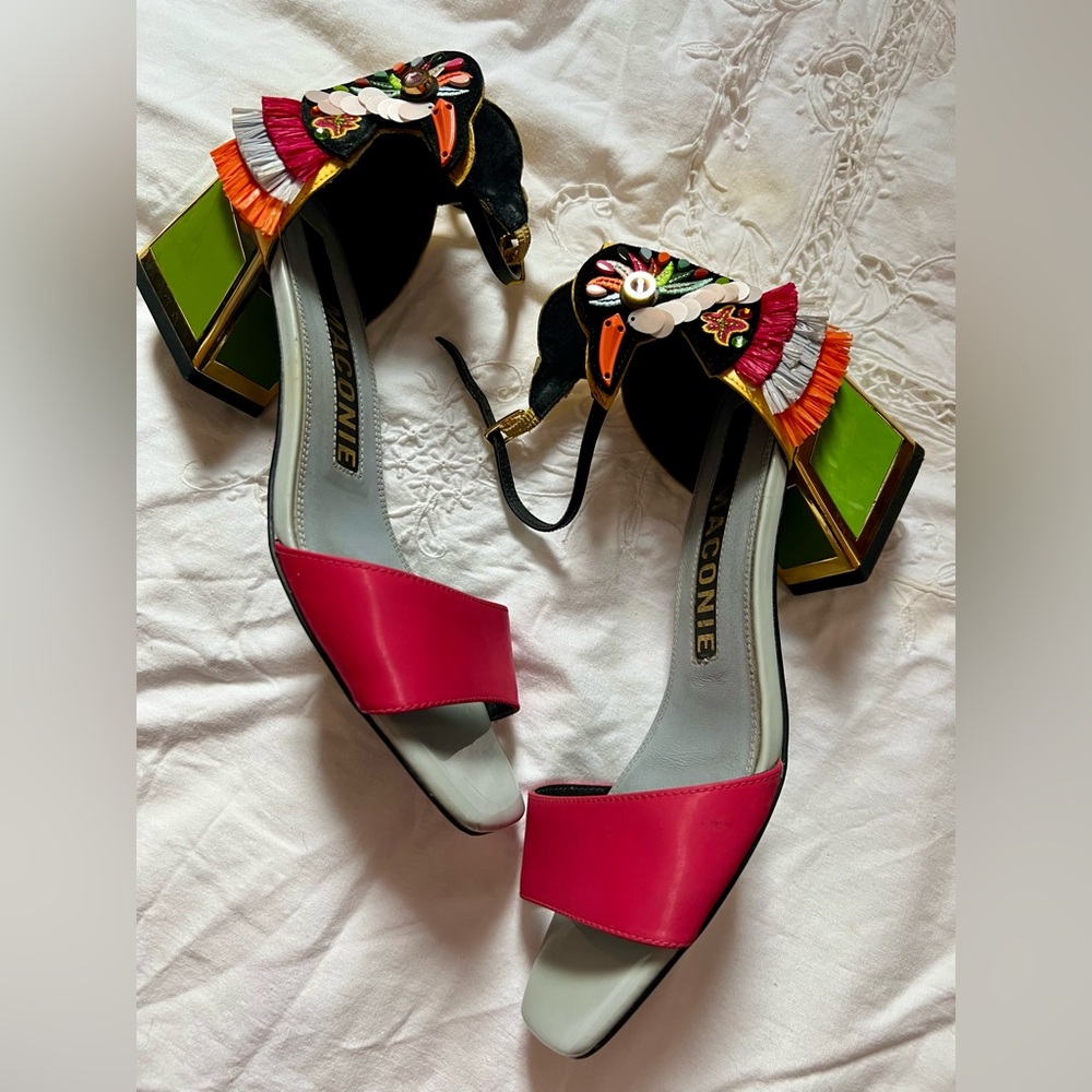 🌈 Kat Maconie Kay Multicolored Bird Block Heel Sandals US 9 – Designer Heels